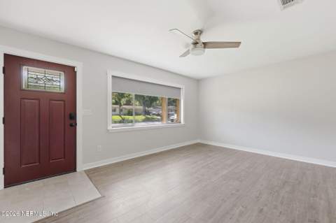 2904 E Loran Drive, Jacksonville FL - photo 6 of 40