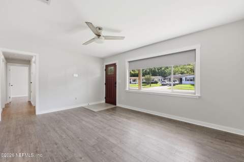 2904 E Loran Drive, Jacksonville FL - photo 8 of 40