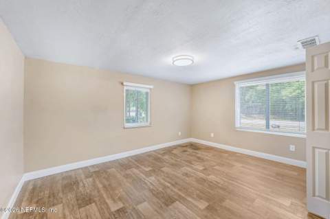 10501 Wooster Drive, Jacksonville FL - photo 10 of 19