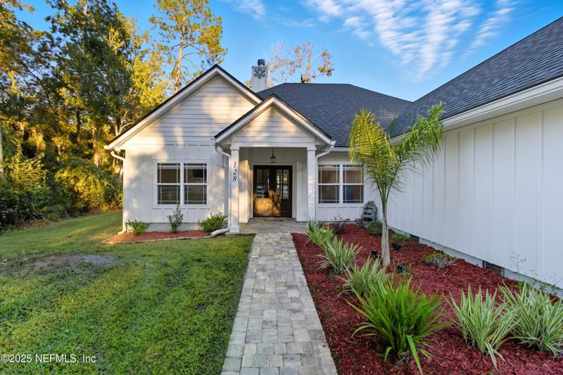4 bedroom Single Family Residence at 128 Santa Rosa Street, Lakeside Hills, Florahome — photo 4