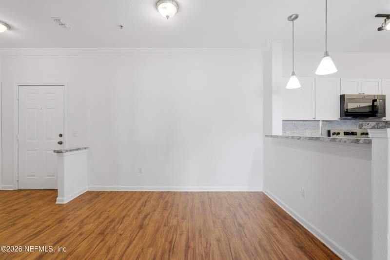 2 bedroom Condominium at 8290 Gate Parkway #503, Gardens Of Bridgehampton, Jacksonville — photo 5