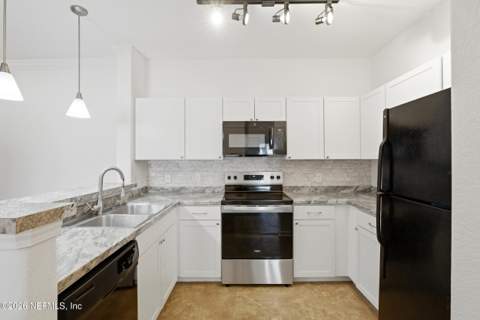 8290 Gate Parkway #503, Jacksonville FL - photo 11 of 25