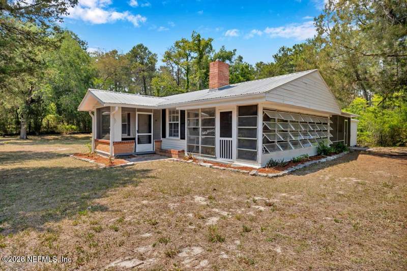 2 bedroom Single Family Residence at 166 Hernando Drive, Lakeside Hills, Florahome — photo 5