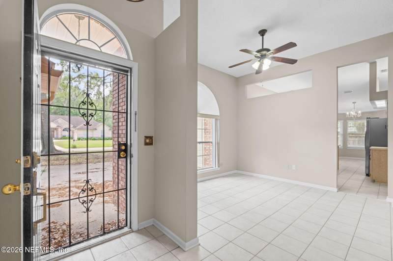 3 bedroom Single Family Residence at 649 Hummingbird Court, Julington Creek Plan, St. Johns — photo 4
