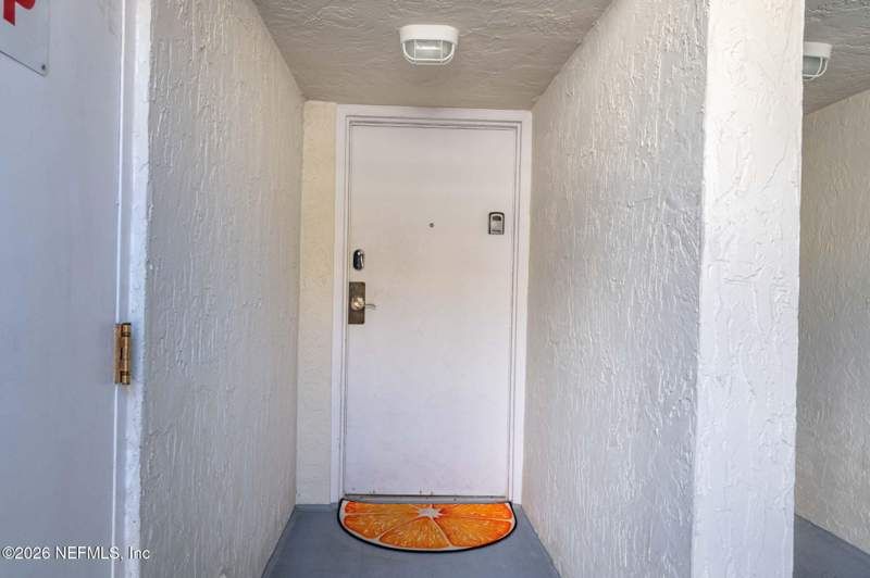 2 bedroom Condominium at 10 N 11th Avenue #102, Beachdrifter, Jacksonville Beach — photo 5