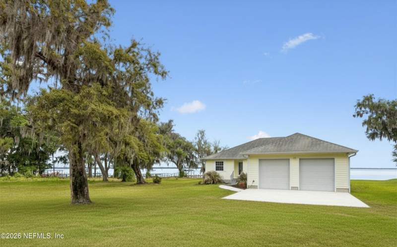 3 bedroom Single Family Residence at 102 Sandra Lane, Crescent City, Crescent City — photo 3