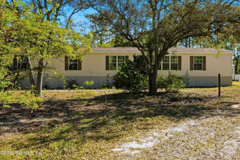 4 bedroom Manufactured Home at 5625 Caribbean Circle, Big Tree Lakes, Keystone Heights — photo 2