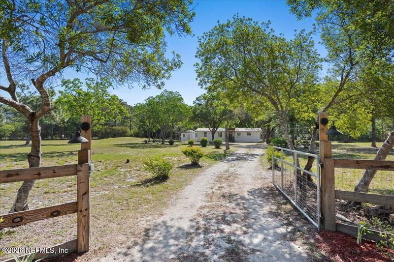 3 bedroom Manufactured Home at 2439 Quarterhorse Trail, Spencer Trails, Middleburg — photo 2
