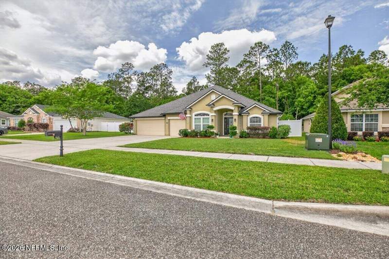 5 bedroom Single Family Residence at 3839 Trail Ridge Road, Two Creeks, Middleburg — photo 2