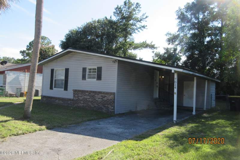 3 bedroom Mobile Home at 7614 Club Duclay Drive, Duclay Forest, Jacksonville — photo 2