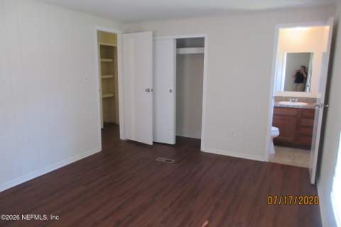 7614 Club Duclay Drive, Jacksonville FL - photo 12 of 21