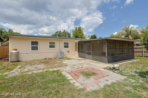 223 Elmore Street, Green Cove Springs FL - photo 24 of 26