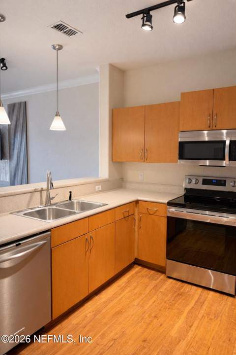 8290 Gate Parkway #141, Jacksonville FL - photo 7 of 12