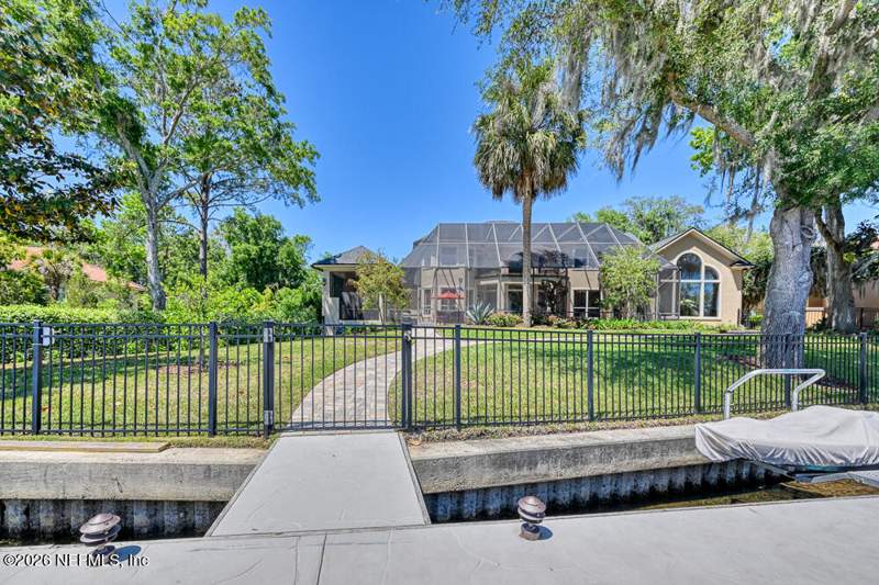 5 bedroom Single Family Residence at 13656 Charter Court, Queens Harbour Cc, Jacksonville — photo 5