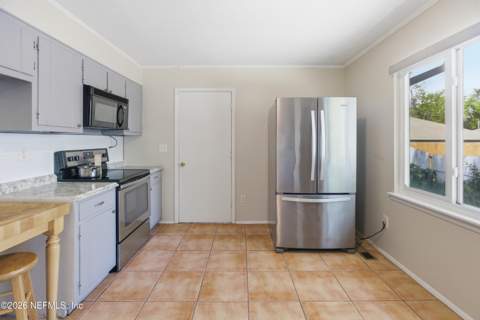 100 N Highland Avenue, Green Cove Springs FL - photo 9 of 52