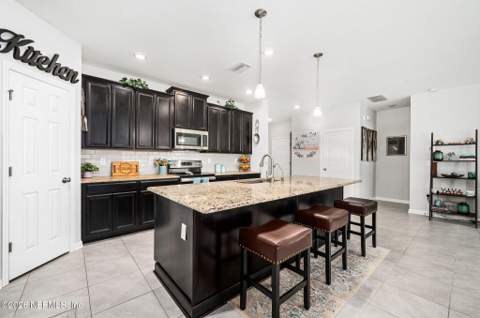 11973 Bridgehampton Road, Jacksonville FL - photo 12 of 38