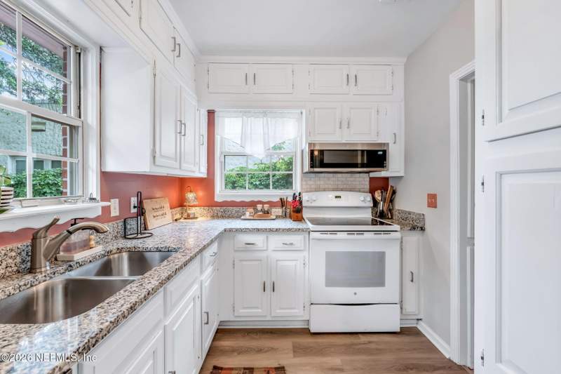 3 bedroom Single Family Residence at 4321 Timuquana Road, Venetia, Jacksonville — photo 3