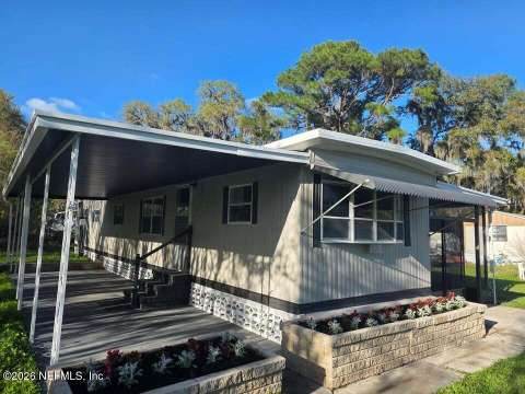 200 E Char Lane, home for sale in Crescent City 32112