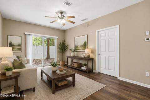 3680 Kirkpatrick Circle #4, Jacksonville FL - photo 6 of 43