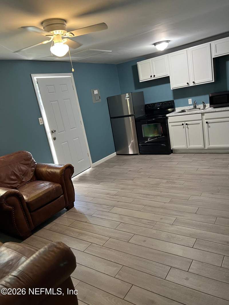 2 bedroom Single Family Residence at 10502 Wooster Drive, Highlands, Jacksonville — photo 5