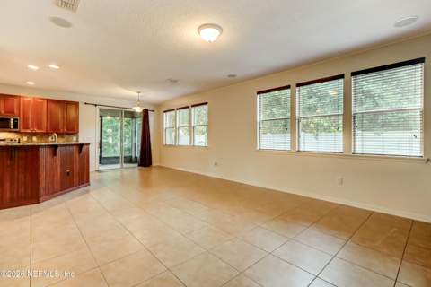3681 Lightview Lane, Jacksonville FL - photo 13 of 37