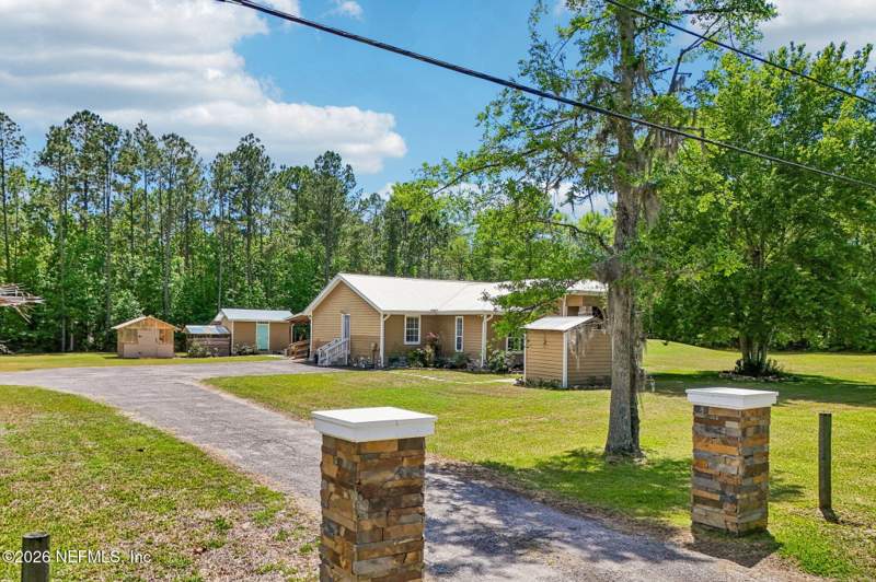 5 bedroom Single Family Residence at 4265 Angora Street, Black Creek Park, Middleburg — photo 5