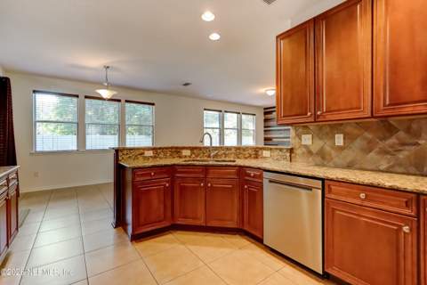 3681 Lightview Lane, Jacksonville FL - photo 20 of 37