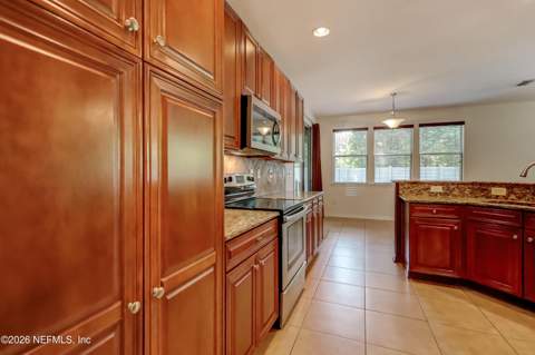 3681 Lightview Lane, Jacksonville FL - photo 23 of 37