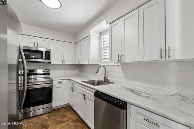 1735 EL CAMINO Road #2