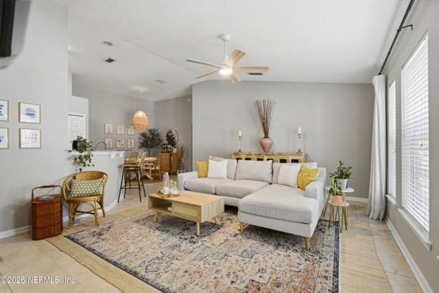 27 JARDIN DE MER Place #27, Jacksonville Beach 32250 home for sale