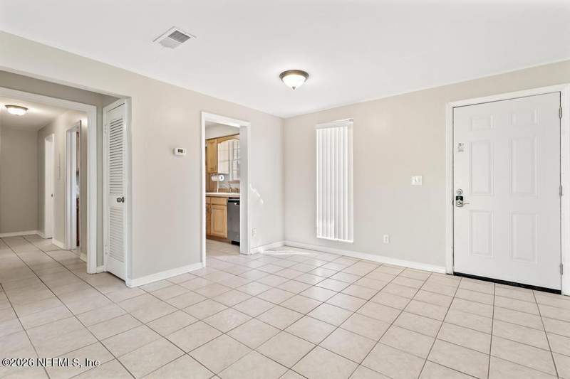 2 bedroom Condominium at 1618 El Camino Road #6, Southbrook Condo, Jacksonville — photo 3