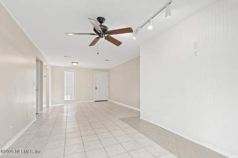 1618 El Camino Road #6, Jacksonville FL - photo 6 of 32