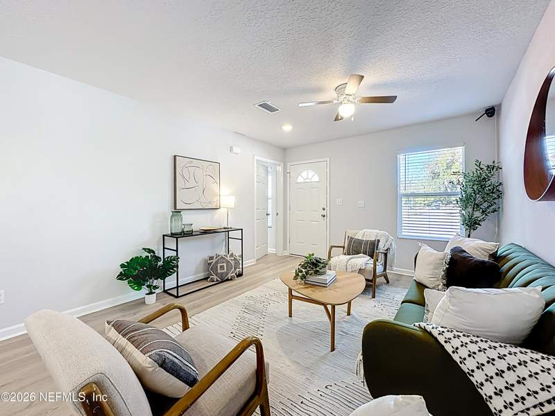 3 bedroom Single Family Residence at 2432 W Edgewood Avenue, Magnolia Gardens, Jacksonville — photo 5