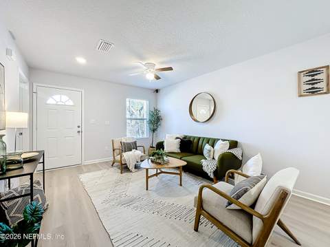 2432 W Edgewood Avenue, Jacksonville FL - photo 6 of 29