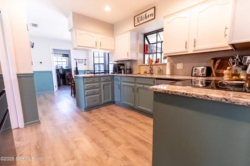 4 bedroom Single Family Residence at 1701 Jones Road, Section Land, Jacksonville — photo 5