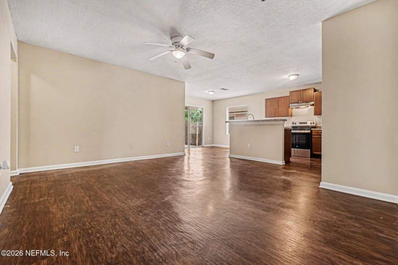 4 bedroom Single Family Residence at 5759 Village Pond Circle, Mcgirts Village West, Jacksonville — photo 2