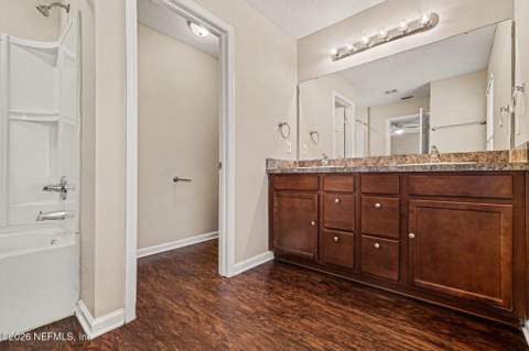 5759 Village Pond Circle, Jacksonville FL - photo 10 of 14