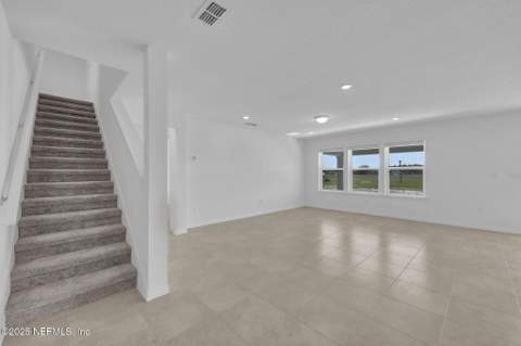 7076 Sandperch Street, Jacksonville FL - photo 15 of 35