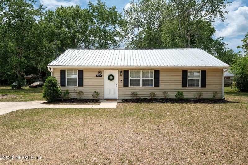 2 bedroom Single Family Residence at 1024 Southgate Drive, Southgate Replat, Starke — photo 1