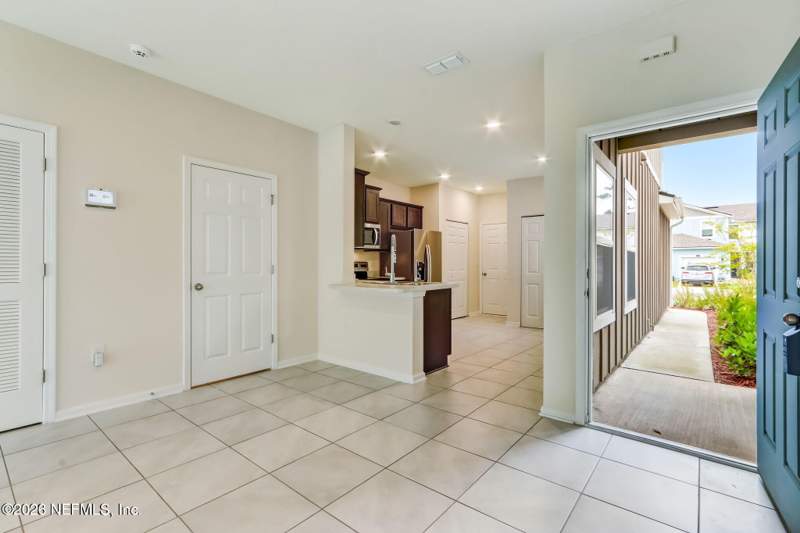 3 bedroom Townhouse at 832 Observatory Parkway, Capitol Park East, Jacksonville — photo 4