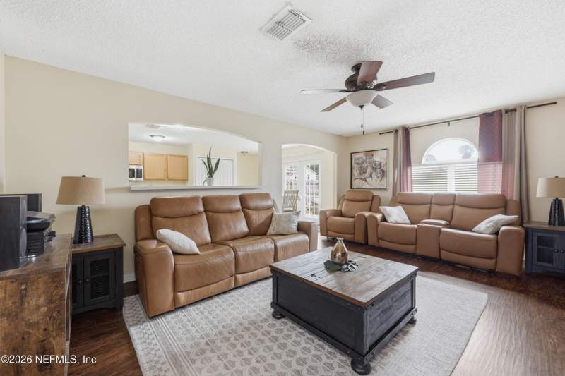 4 bedroom Single Family Residence at 3628 Alec Drive, Mayfield, Middleburg — photo 5
