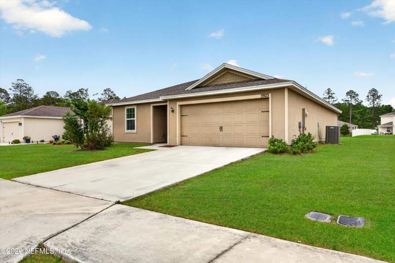 3 bedroom Single Family Residence at 5923 Crosby Lake Way, Woodlawn, Macclenny — photo 3