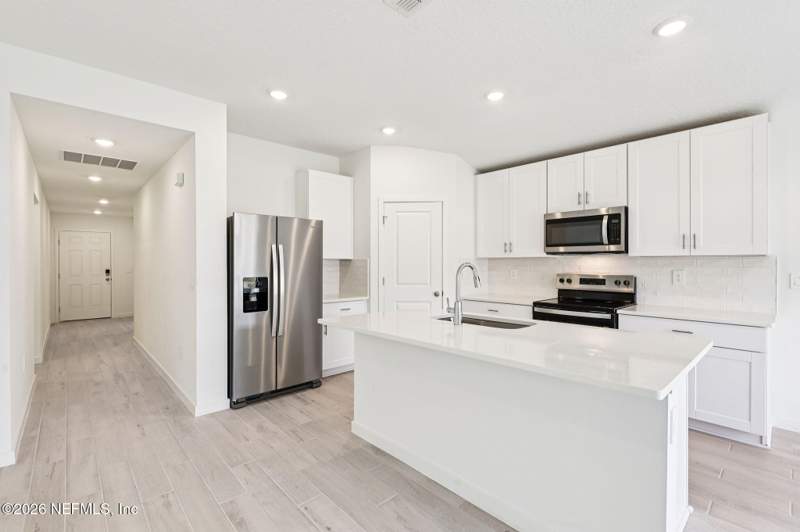 3 bedroom Single Family Residence at 7231 Emily Meadow Way, Cypress Meadows, Jacksonville — photo 3