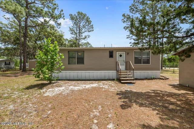 100 VIVIAN Drive