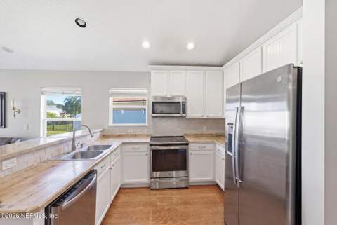 3196 Litchfield Drive, Orange Park FL - photo 7 of 32
