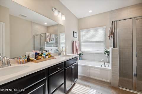 10199 Powell Creek Court, Jacksonville FL - photo 24 of 39