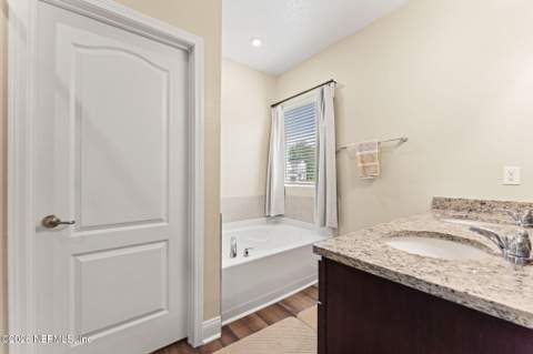 1509 Lake Foxmeadow Road, Middleburg FL - photo 23 of 45