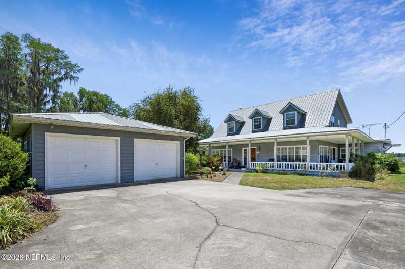 4 bedroom Single Family Residence at 7430 SW County Road 18, New Hampton Beach, Hampton — photo 1