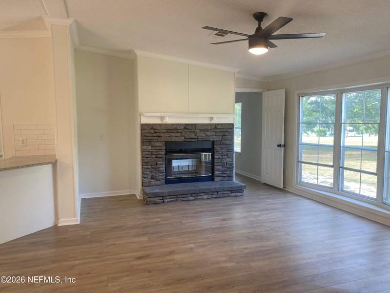 4 bedroom Mobile Home at 195 Yucca Street, Jacksonville South, Middleburg — photo 4