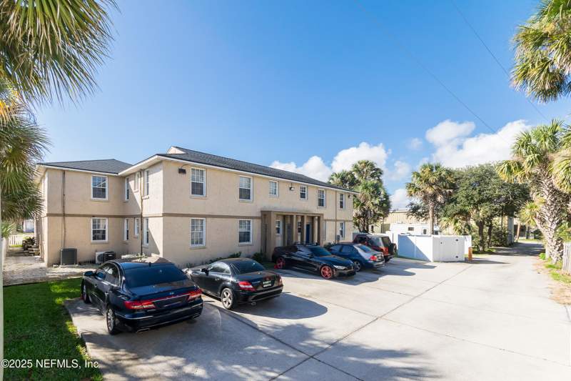 1 bedroom Condominium at 319 1st Avenue #2-E, Palms Court Condo, Jacksonville Beach — photo 2